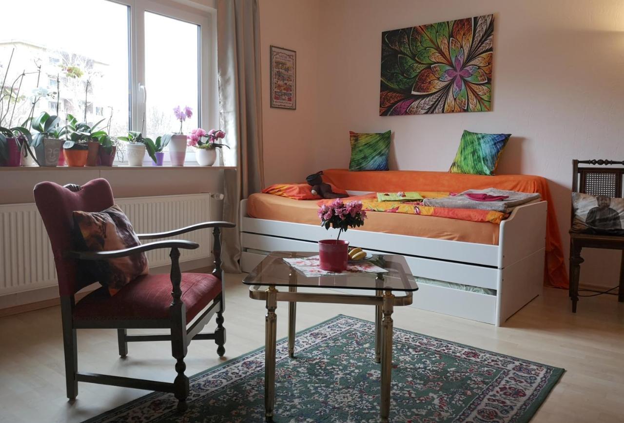 Weltoffenes Privates Gaestezimmer Bei Lgbtq Freundlichen Gastgeber Der Mit In Der Lebt * Berlijn