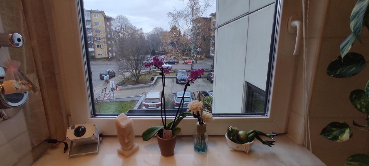 Weltoffenes Privates Gaestezimmer Bei Lgbtq Freundlichen Gastgeber Der Mit In Der Lebt Accommodatie bij particulieren *